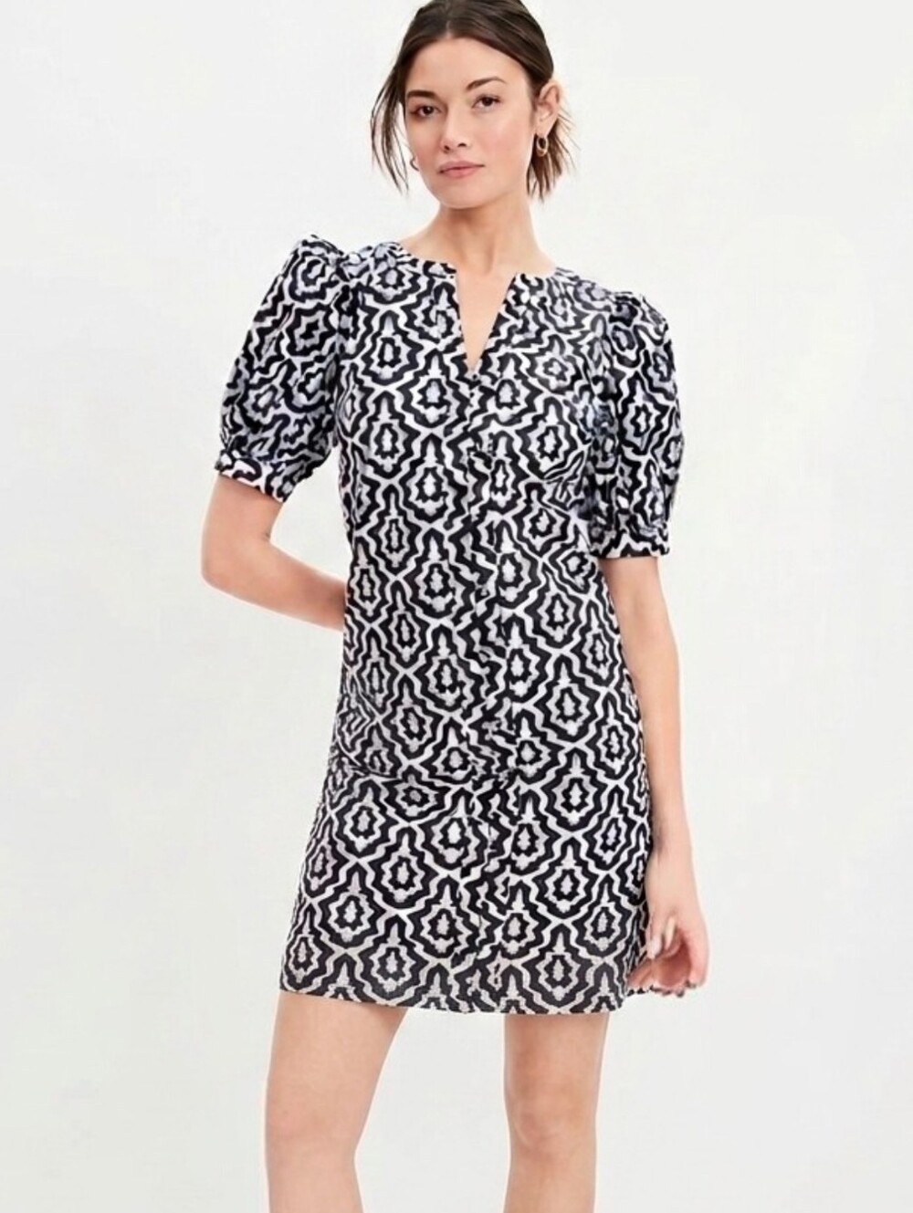 LOFT Black & White Geometric Puff-Sleeve Tunic